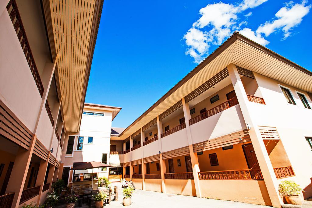 Banlanna Hotel Lampang Exterior foto