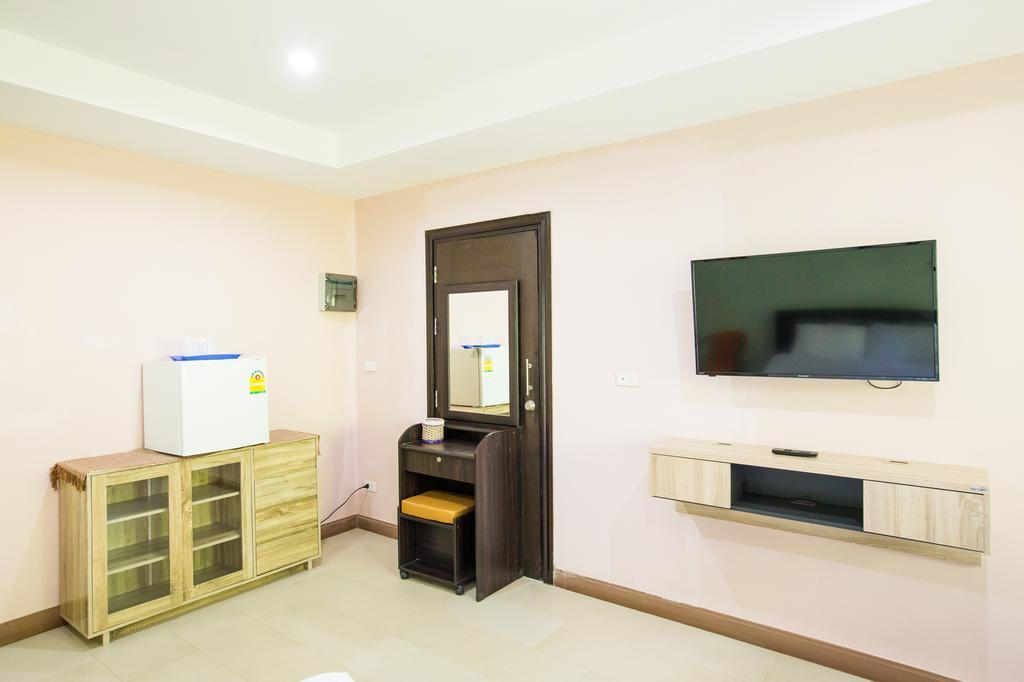 Banlanna Hotel Lampang Quarto foto