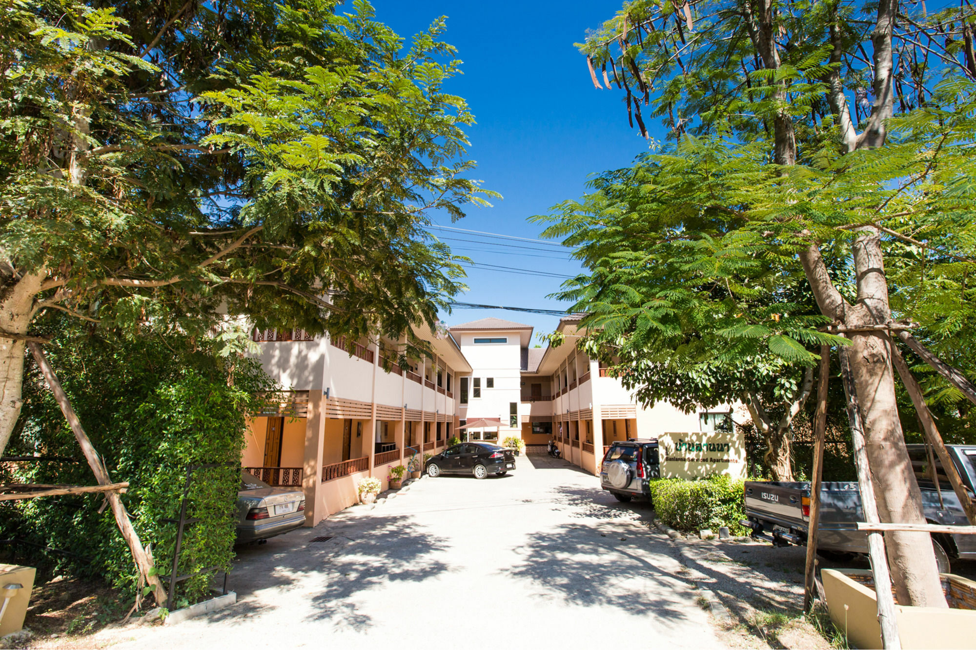 Banlanna Hotel Lampang Exterior foto
